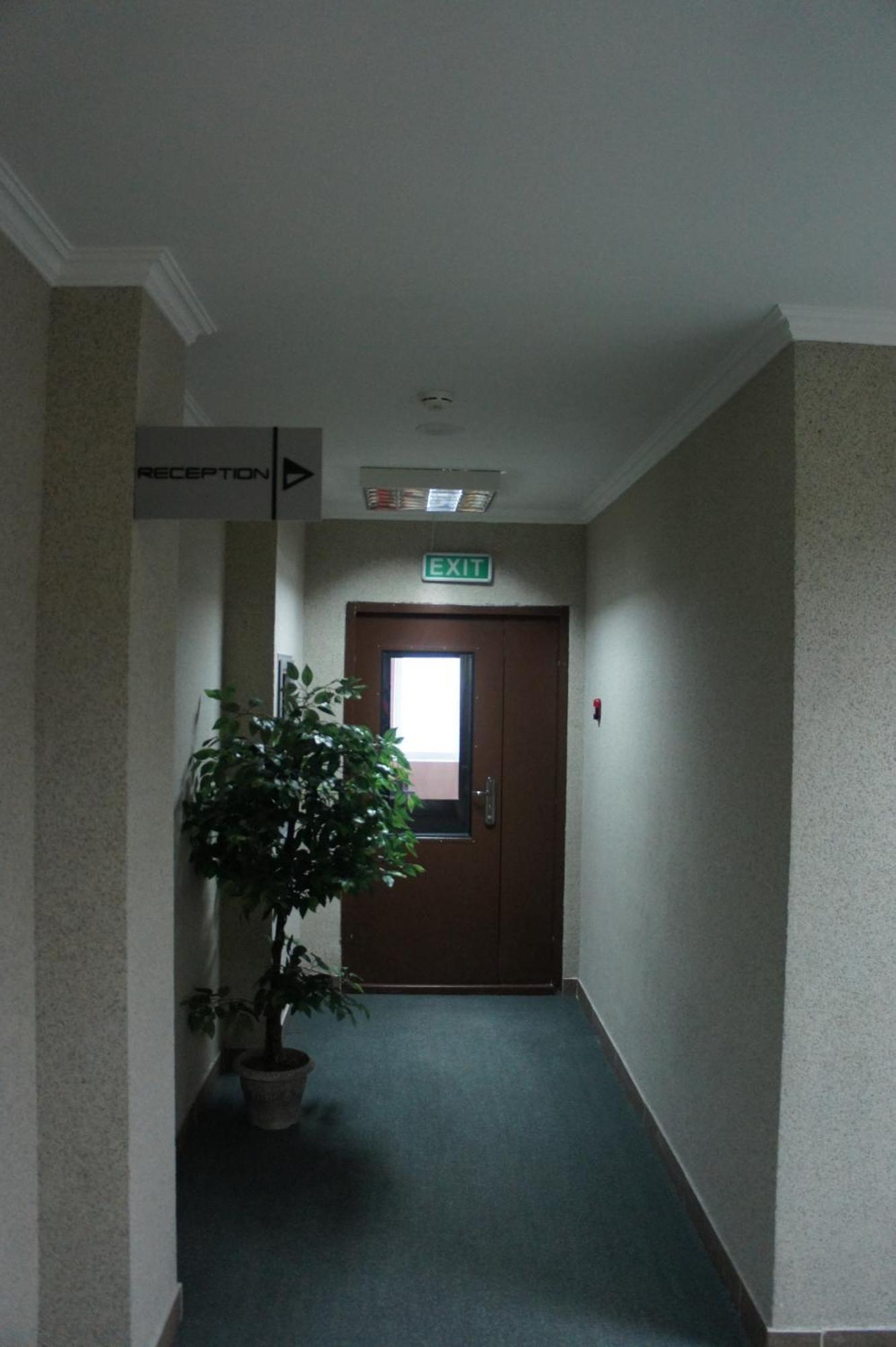 Vip House Hotel Astana Ngoại thất bức ảnh