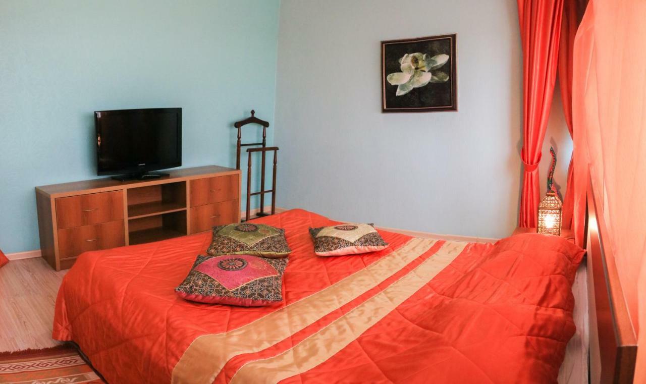 Vip House Hotel Astana Ngoại thất bức ảnh