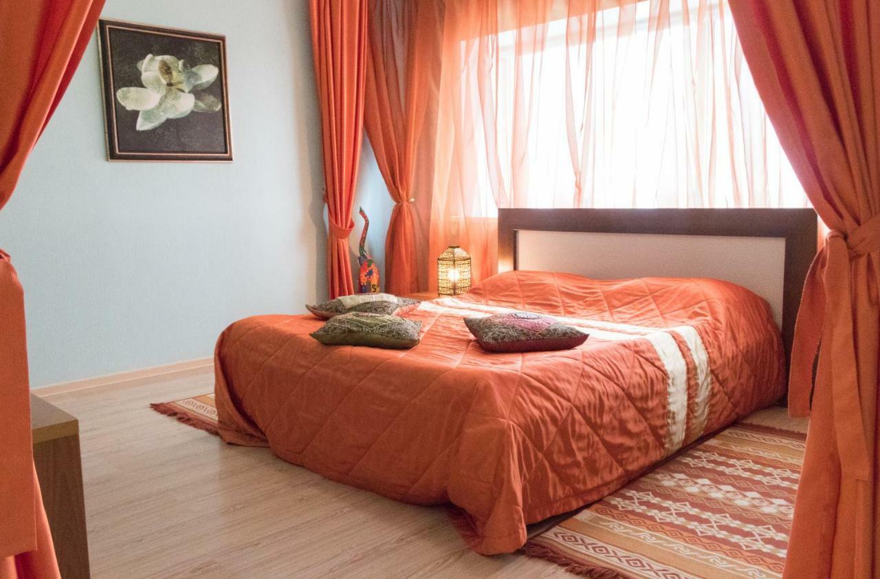 Vip House Hotel Astana Ngoại thất bức ảnh